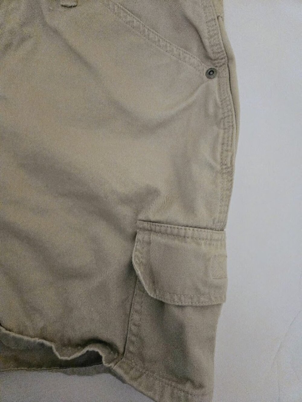 Lee Riders tan shorts Size 10 - Picture 2 of 4
